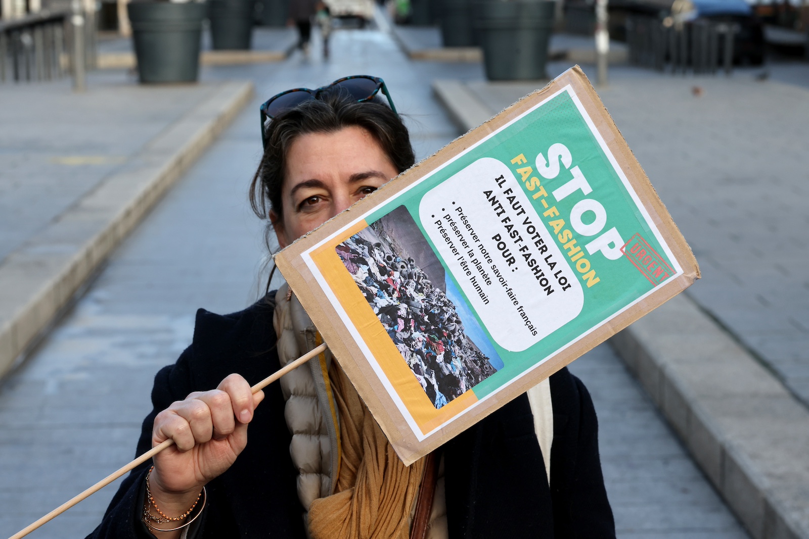 nti-fast fashion demonstration to protest against the manufacture of clothing at lower cost in foreign countries in order to preserve French know-how and protect the planet and human beings. in Marseille, Southern France on February 11, 2025. Manifestation anti fast fashion pour protester contre la fabrique du vetement a moindre cout dans des pays etranger afin de conserver le savoir faire francais et de preserver la planete ainsi que les humains a Marseille mercredi 11 fevrier 2025