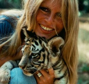 Depuis quelques semaines je m’y étais préparé.. c’est dur. C’est une part de nous-mêmes qui s’envole..